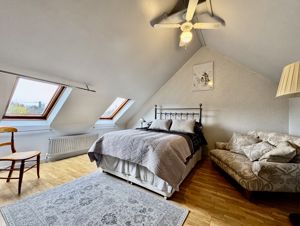 Photo 9- click for photo gallery